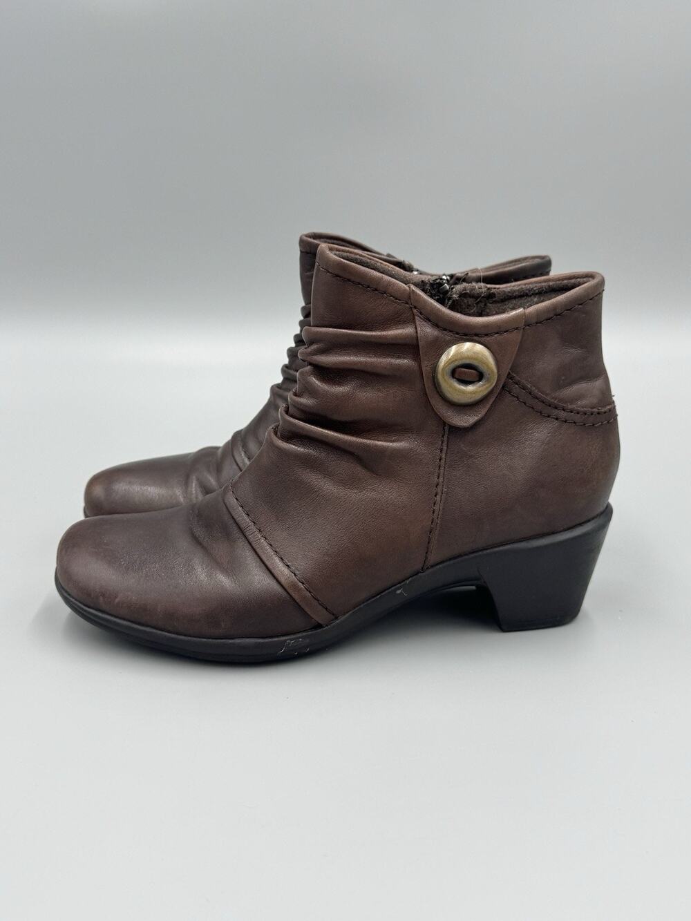 Earth Origins Women’s Heel Brown Ankle Boots Size 5M Zip Up Mallory